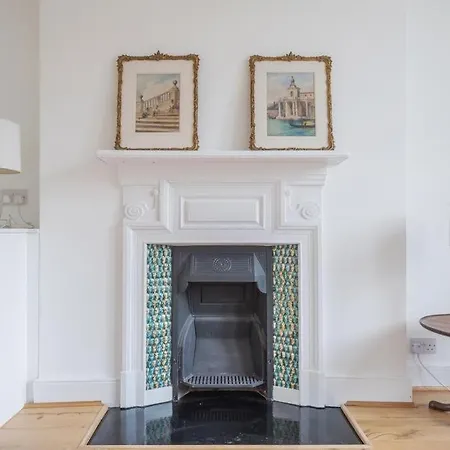 Apartamento 2 Bedroom Stylish Flat - Private, Open Planned, Modern, Quiet - Close To The Durdham Downs *