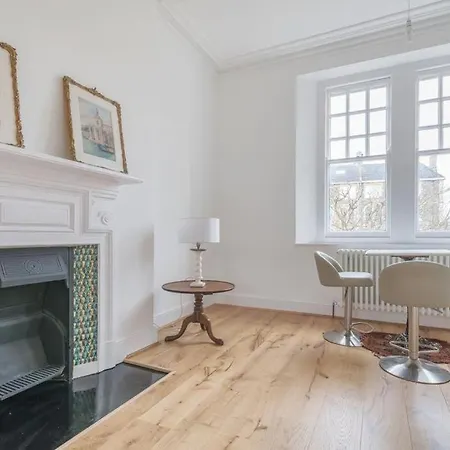 2 Bedroom Stylish Flat - Private, Open Planned, Modern, Quiet - Close To The Durdham Downs Бристоль